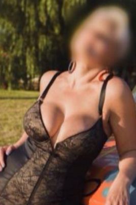 Лариса, тел. 8 926 778-09-04 — массаж ню и не только