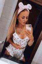 Катя, тел. 8 985 534-04-48 — девушка для массажа